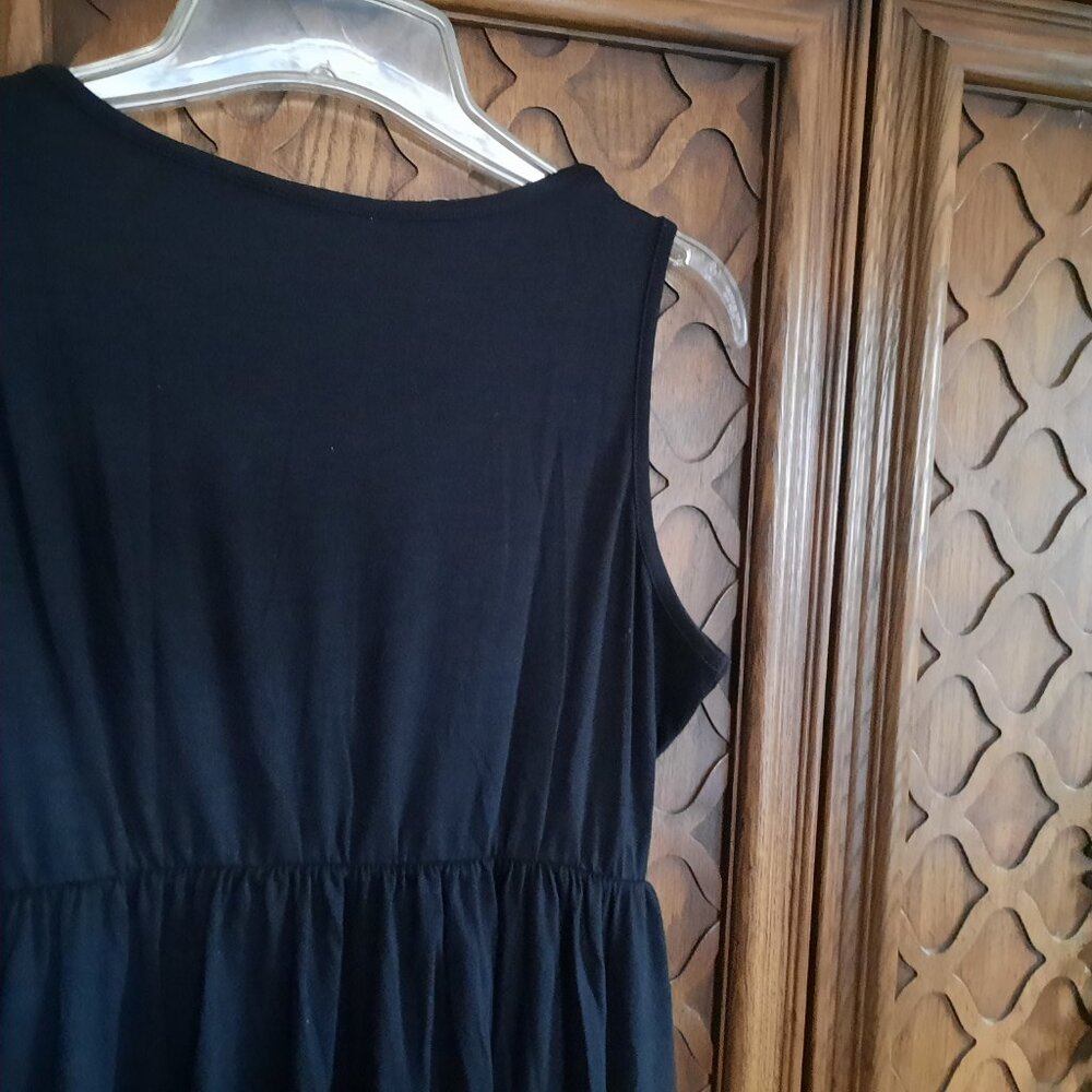 Maternity Nursing Tank Dress, Sleeveless VNeck w/ pockets NWT! - Black, Size S - Picture 11 of 16